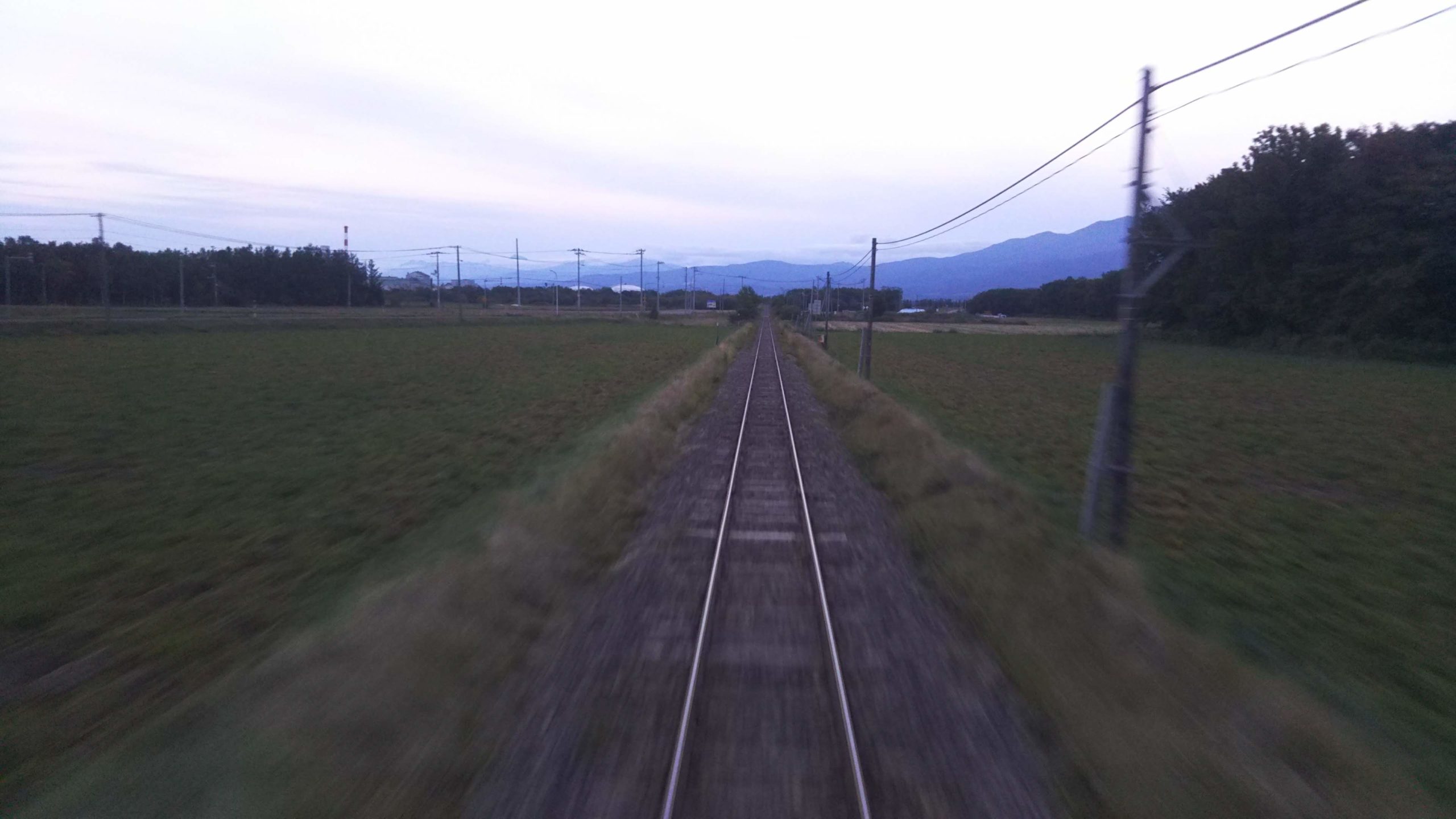 釧網本線の線路の写真