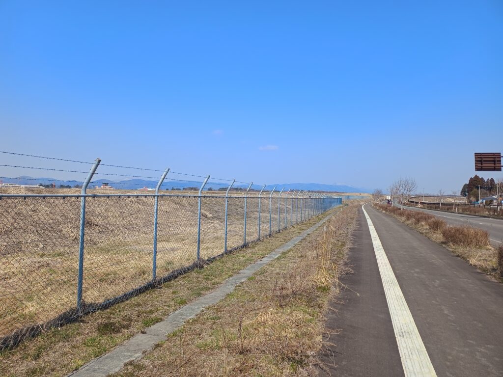 花巻空港から花巻空港駅までの徒歩ルート・途中地点の画像