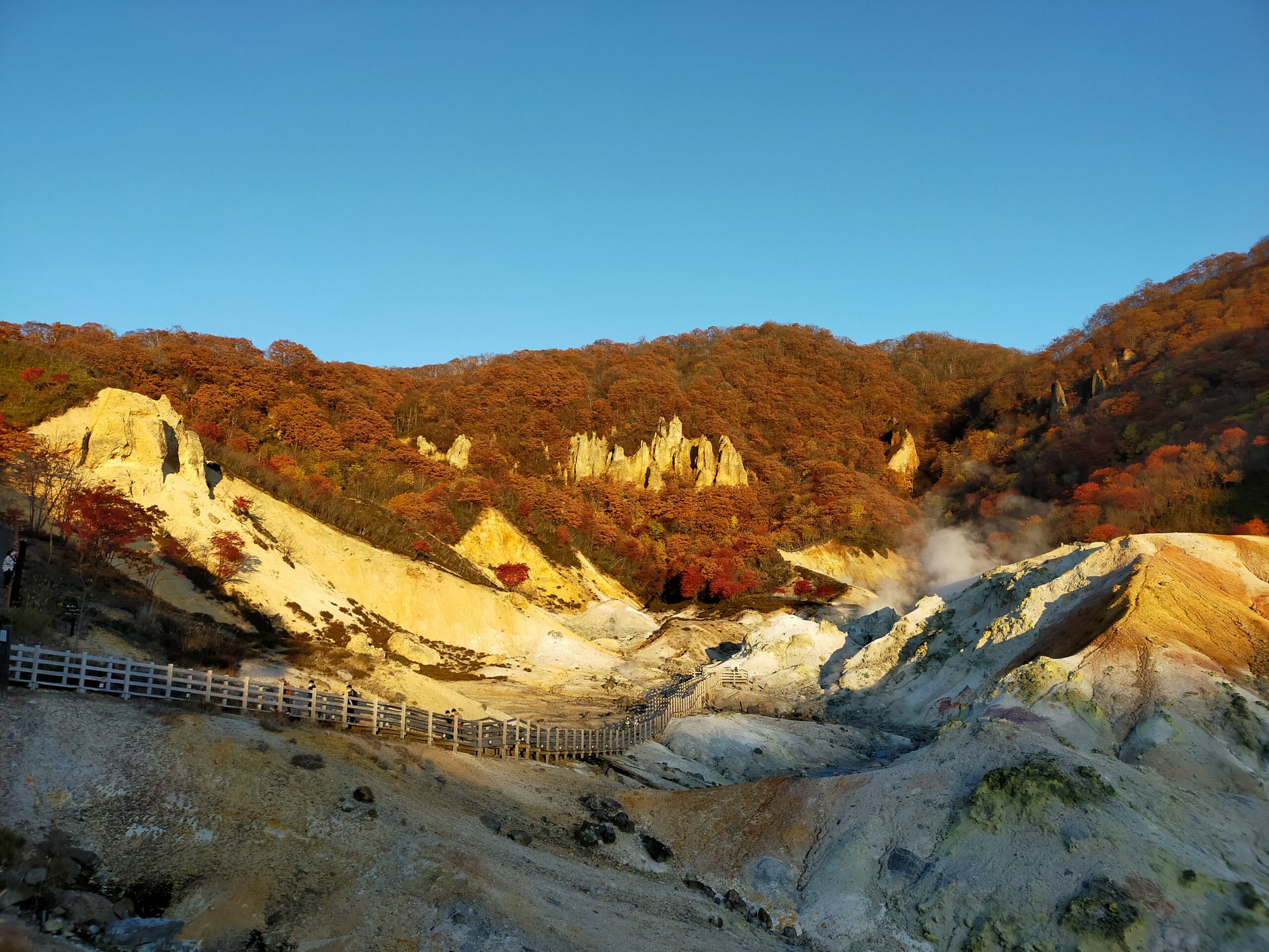 登別地獄谷の画像
